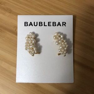 NWT Baublebar pearl ear crawlers